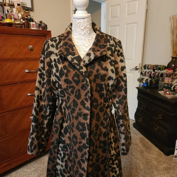 Leopard Print Women's Coat - Picture 1 of 3